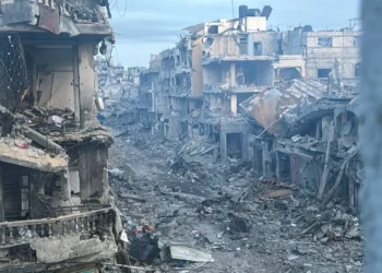 الإخلاءات الهاتفية.. تقرير يحذر من أداة جديدة لتوسيع الدمار في غزة