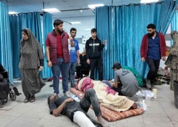 تداعيات أزمة التحويلات في غزة.. أكثر من 20 ألف مريض في دائرة الخطر