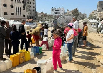 فلسطينيون يواجهون العطش.. أزمة المياه في غزة تنذر بكارثة إنسانية