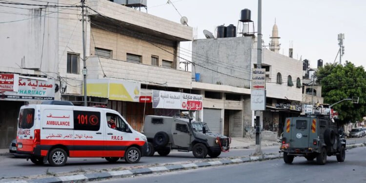 القطاع الصحي الفلسطيني في مواجهة الأزمة المالية
