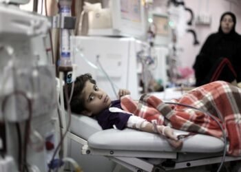 الموت يقترب.. مرضى الفشل الكلوي في غزة يكشفون معاناتهم مع نقص العلاج
