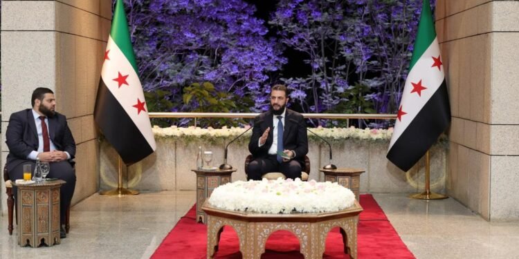 لماذا انتشرت شائعات التدخل السوري في لبنان؟ وما الذي قاله أحمد الشرع؟