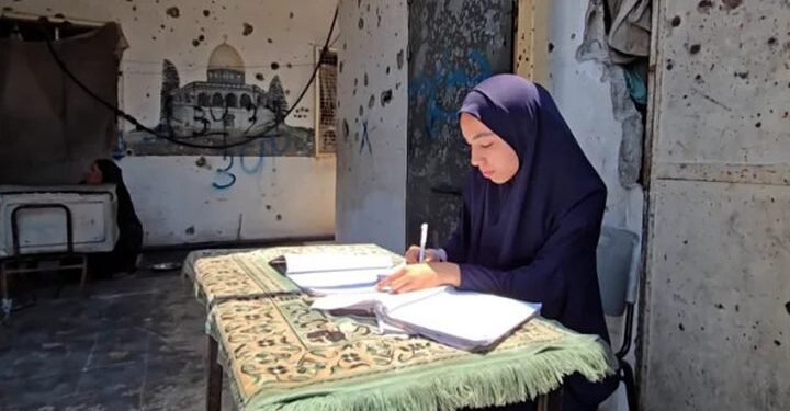 تدمير ممنهج للتعليم.. روايات تكشف مأساة الطلاب في أداء الامتحانات