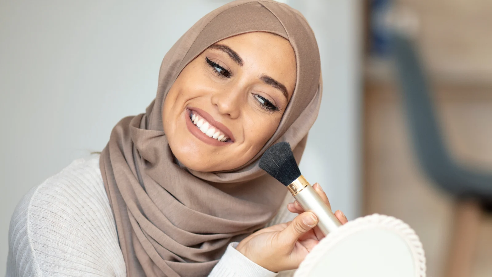 أفضل 5 بدائل ذكية لكريم الأساس تمنحك بشرة زجاجية ومشرقة