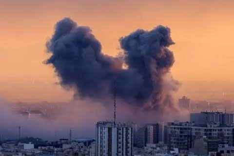هل تُجهض الضربات الأميركية فرص التفاوض بين واشنطن وطهران؟