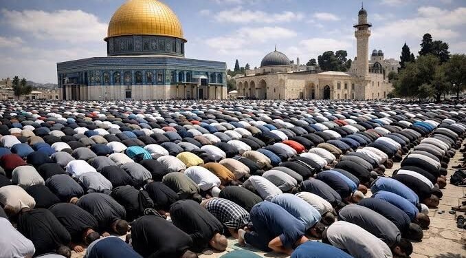 صوت الأذان يواجه التطرف الإسرائيلي.. والمقدسيون يتمسكون بحقهم التاريخي