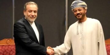 كيف ترسخ عُمان معادلة الاستقرار في هرمز؟