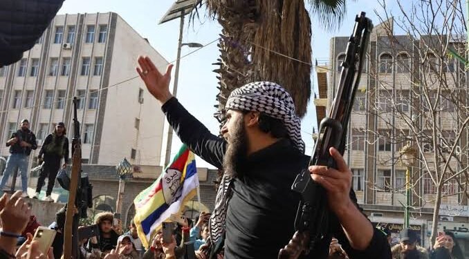 تفكيك خلايا داعش في سوريا يعزز القبضة الأمنية الحكومية