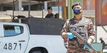 حملة واسعة تهز بغداد.. اعتقالات تطال مسؤولين ونوابًا ورجال أعمال
