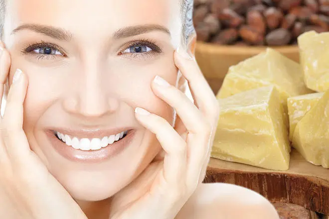 مستحضرات التجميل الطبيعية.. فوائد زبدة الكاكاو للبشرة
