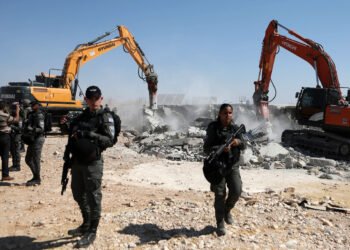 سياسة الأمر الواقع.. كيف يعيد الاحتلال تشكيل جغرافيا الضفة الغربية؟