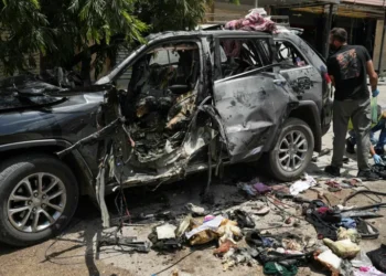 لبنان.. غارة إسرائيلية تخرق اتفاق الإطار وعون يحذر من الفتنة