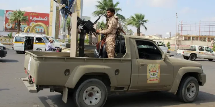 كيف بدلت فجر اليمن معادلة الميدان في أسبوعها الرابع؟