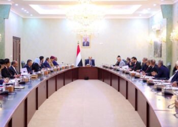 هل تنجح الحكومة اليمنية في تجفيف أموال الحوثيين؟